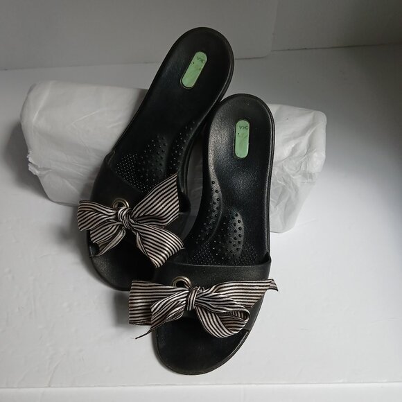 Okabashi Black Slide Sandals with Black & White Striped Bow Sz L 9.5-10.5 - Picture 1 of 9